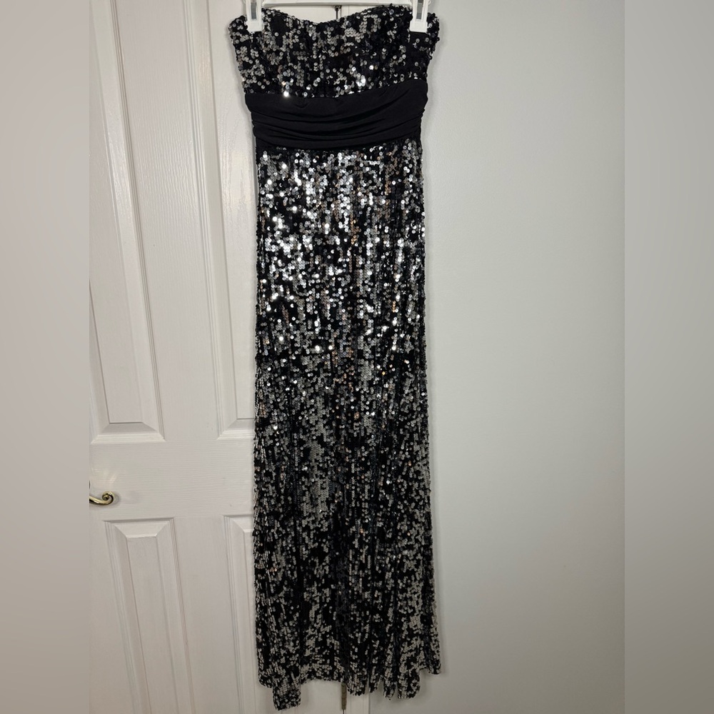 Xtraordinary Elegant Black and Silver Ensemble